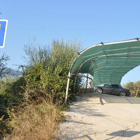 Florena 2* Episkopos